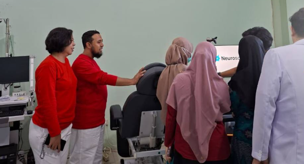 Uji fungsi dan pelatihan penggunaan alat kesehatan Transcranial Magnetic Stimulation (TMS)